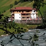 Natur- & Wanderhotel Tuxertal