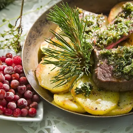 Natur- & Wanderhotel Tuxertal 4*