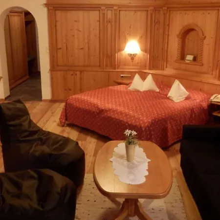 Hotel Natur- & Wanderhotel Tuxertal Tux