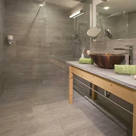 Natur- & Wanderhotel Tuxertal Hotel Tux