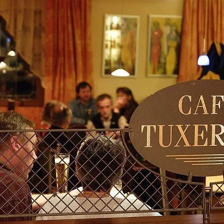 Natur- & Wanderhotel Tuxertal Hotel Tux