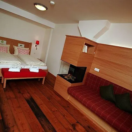 מלון Natur- & Wanderhotel Tuxertal 4*