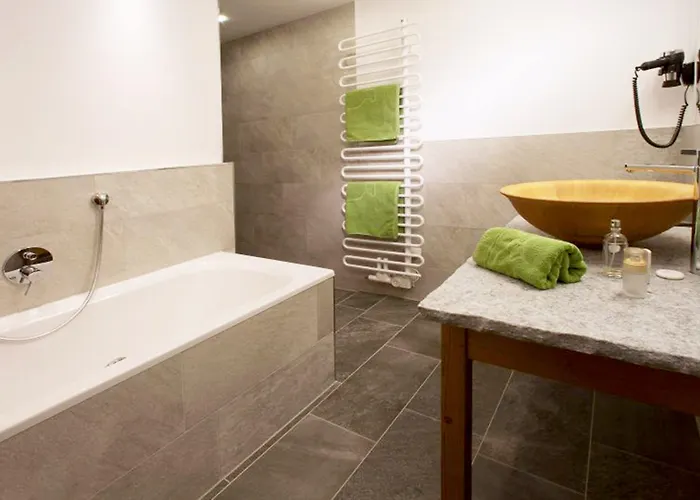 Natur- & Wanderhotel Tuxertal 4* Tux