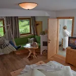 Natur- & Wanderhotel Tuxertal 4* Tux