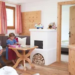 Natur- & Wanderhotel Tuxertal Ξενοδοχείο 4*