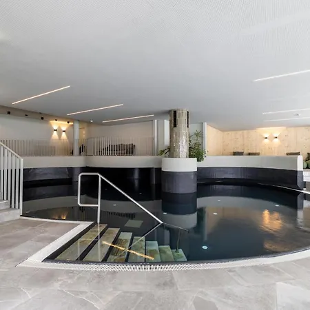 Natur-&wanderhotel Tuxertal Hotel