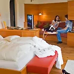 Natur- & Wanderhotel Tuxertal Hotel