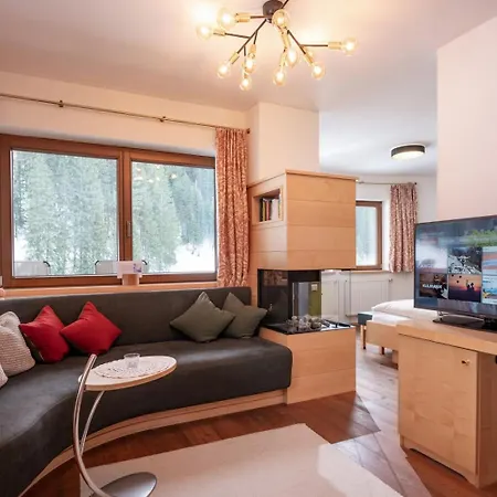 Szálloda Natur- & Wanderhotel Tuxertal Tux