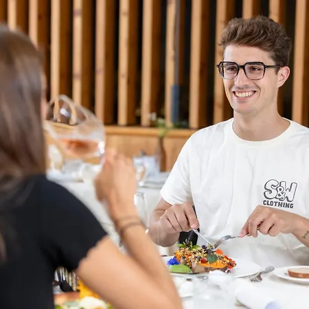 Szálloda Natur- & Wanderhotel Tuxertal 4*