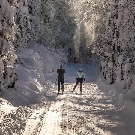 Natur- & Wanderhotel Tuxertal Szálloda 4*