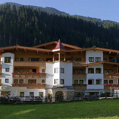 Natur-&wanderhotel Tuxertal Tux